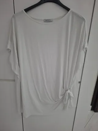 Shorts neri con perle e pizzo