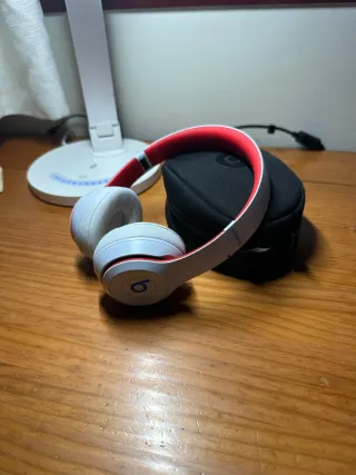 Auricolari Beats Solo3 Bianchi e Rossi
