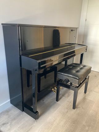 Piano YAMAHA B2 Acústico + Banqueta