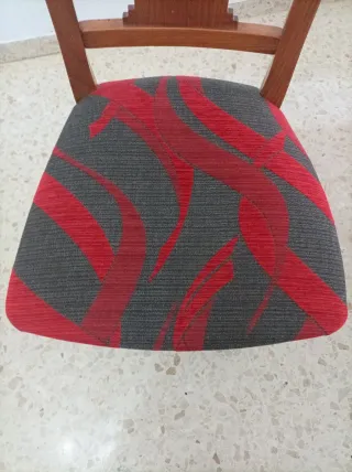 Mesa de comedor de madera maciza con 6 sillas