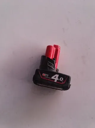 BATERÍA MILWAUKEE M-12 4,0 AH