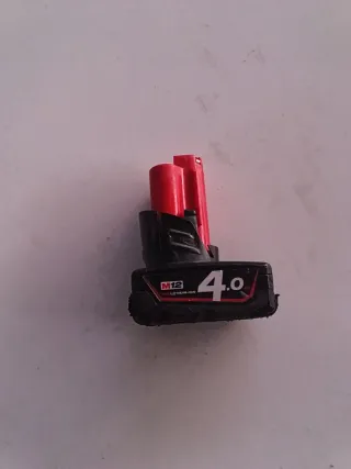BATERÍA MILWAUKEE M-12 4,0 AH