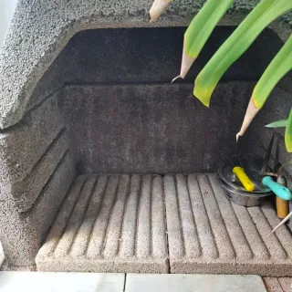 Barbacoa de piedra 2.22 de alto 1 metro ancho 0.70