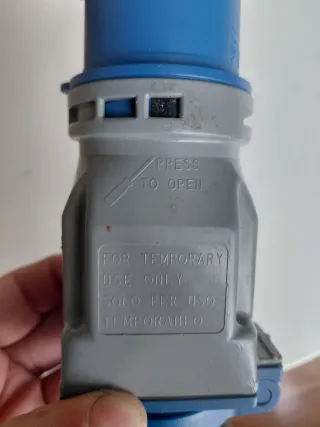 Adaptador Eléctrico Camping Temporal