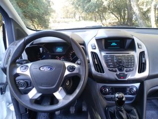 Ford Transit-versátil (diario, escapadas, trabajo)
