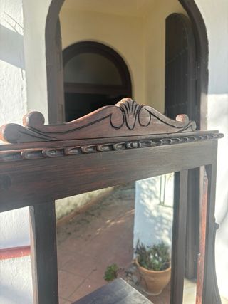 URGE! Coqueta antigua de madera con espejo