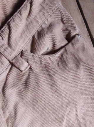 Pantalones pana tiro bajo años 2000