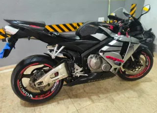 HONDA✅CBR-600-RR✅PC37✅Moto Deportiva .Año 2005✅