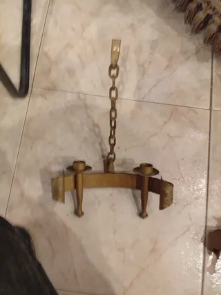 Pareja apliques hierro forjado dorado