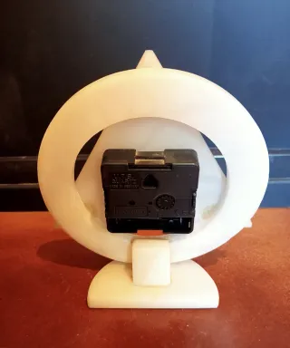 Orologio da tavolo in marmo dipinto a mano