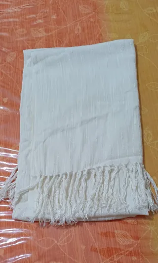 Foulard donna bianco con frange