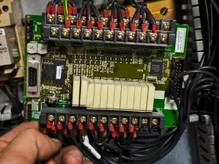 Omron CPM1A-30CDR-A-V1 Controlador Programable