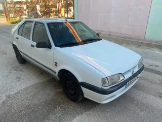 Renault Megane 1995