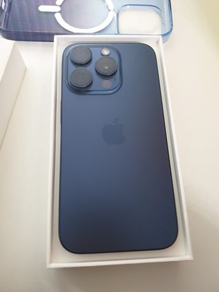 iPhone 15 Pro Azul