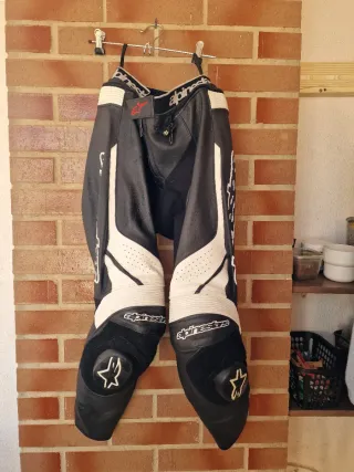 Mono Alpinestars GP Force Talla 50