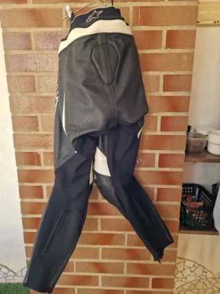 Mono Alpinestars GP Force Talla 50