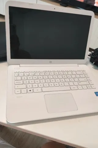 Portátil HP Stream 14 Bianco cb099ns