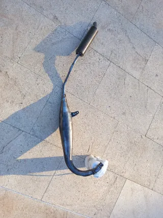 Escape Yasuni Racing TZR 50 AM6