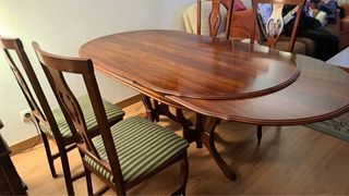 Mesa comedor extensible y 4 sillas
