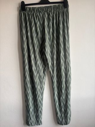 Pantalón estampado verde Talla L Mujer