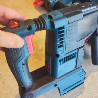 Taladro Bosch prof.GBH18V-26F + Cargador/2Baterías