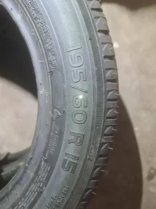 Neumáticos 195/60/15 Michelin
