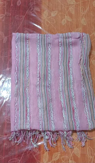 Foulard donna rosa con righe e frange