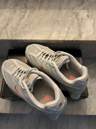 Nike Shox Ride 2 SP Gris Naranja