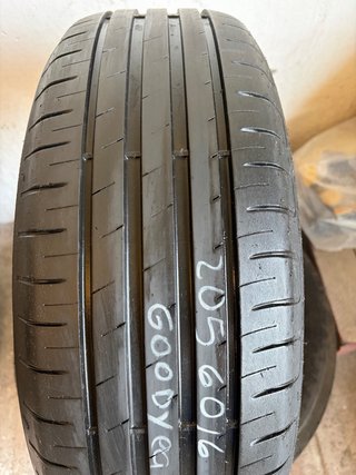 Pareja Neumáticos goodyear 205/60 R16 92v año 2020