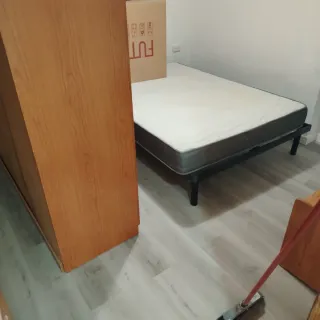 Instalador de suelo laminado