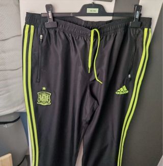 Chaqueta Adidas España Negra y Amarilla