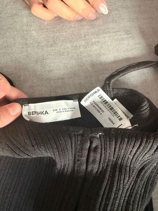 Top Bershka negro
