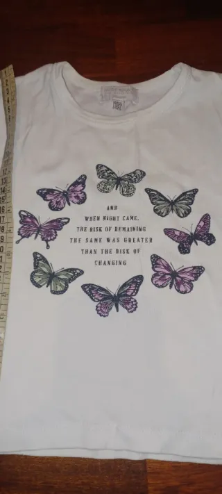 Camiseta mariposas Pull&Bear Talla S