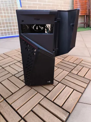 Caja PC AeroCool