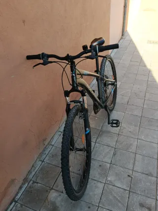 Bicicleta ROCKRIDER ST100