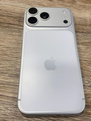 Reparación de pantallas iPhone con 1 año garantía