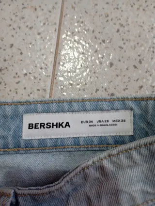 Vaqueros cortos Bershka