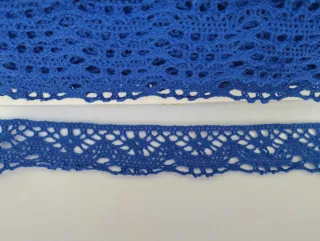 Punta de encaje color azulina