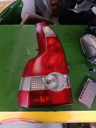 Faro Izquierdo Volvo V50