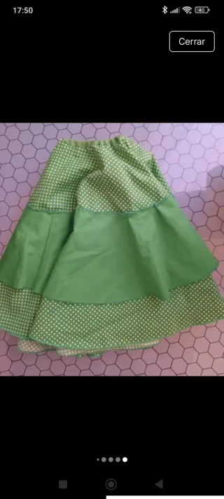 Traje de flamenca verde con lunares blancos
