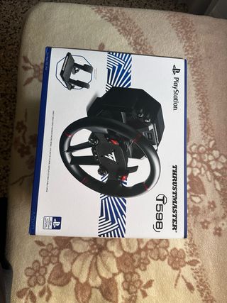 Volante Thrustmaster T-598