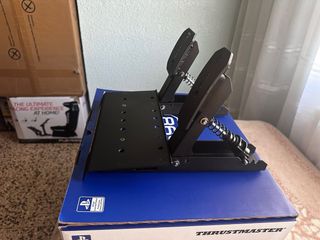 Volante Thrustmaster T-598