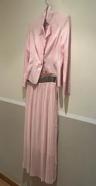 Conjunto Falda y Americana Rosa