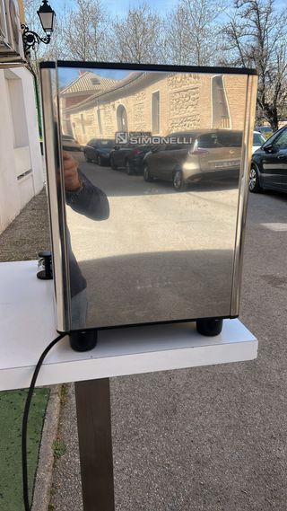 Cafetera industrial . Modelo  Simonelli de Luxe