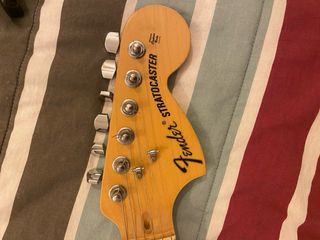 Guitarra Eléctrica Fender Stratocaster 2010