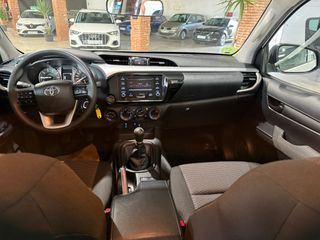 TOYOTA HILUX DOBLE CABINA 2.4 D-4D GX 150 CV 6VEL