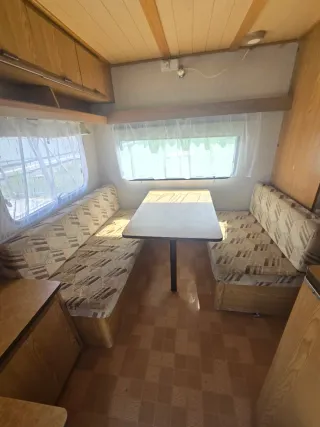 Caravana Burstner Club 430D 700kg