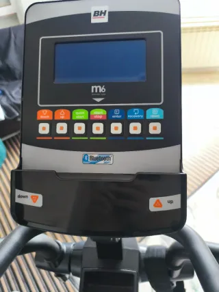 Elíptica BH quantiun casi nueva mi móvil es 619362