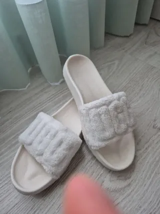 Chanclas Ugg niña blancas