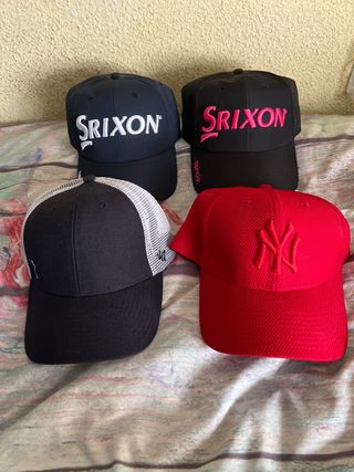Lote 2 gorras Yankees y 2 Gorras Srixon